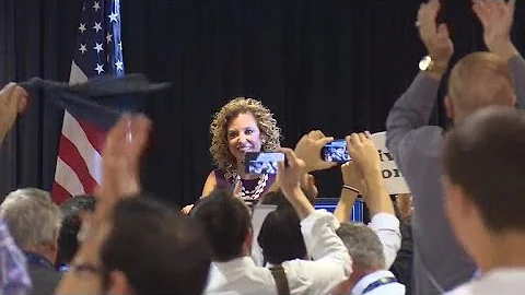 DNC chair Wasserman Schultz booed, heckled by prot...