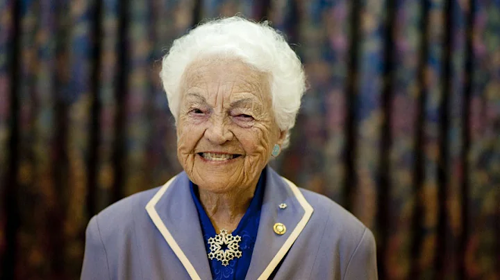 101 year old Hazel McCallion signs 3-year contract...