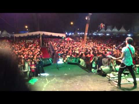 Kis band main