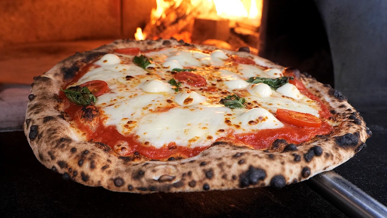 Italian Style Oven Pizza Making Korean Western Italian Style Oven Pizza Making Korean Western
