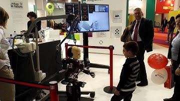 Funny interaction of a young boy with IIT