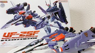 マクロス超合金」VF-25F メサイアバルキリー（早乙女アルト機） - YouTube