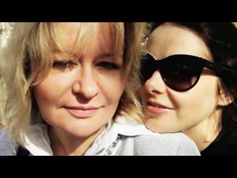 Video: Marina Aleksandrova qızı ilə xoşbəxtdir