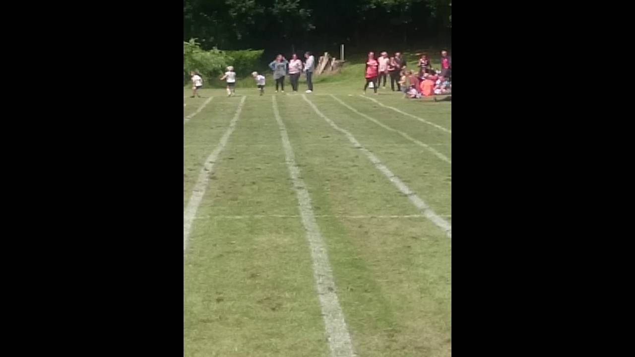 Jaden bean bag race Sports Day July 2016 YouTube