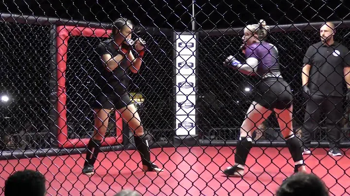 Stellar Fights 51 - Alaina Dutill vs. Yunmi "Smile...