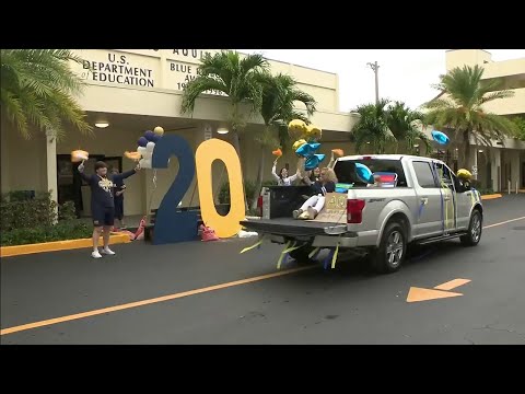 st.-thomas-aquinas-celebrates-high-school-graduation-with-parade