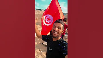 قافلة الصمود شعب غزة تحية من قلب قطاع غزة الى الشعب التونسي رفعنا علم تونس في اراضي فلسطين 