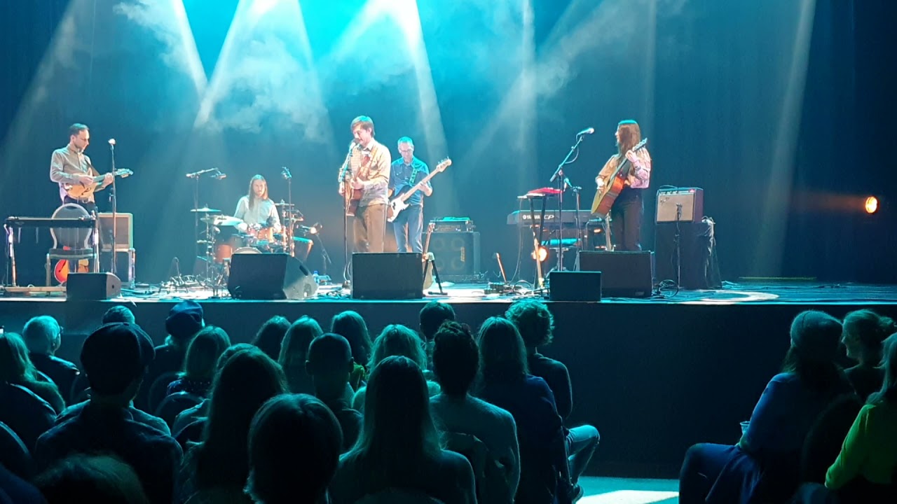 'Spleiselag / Waldorfsalat' - Tønes, Sentrum Scene, Oslo