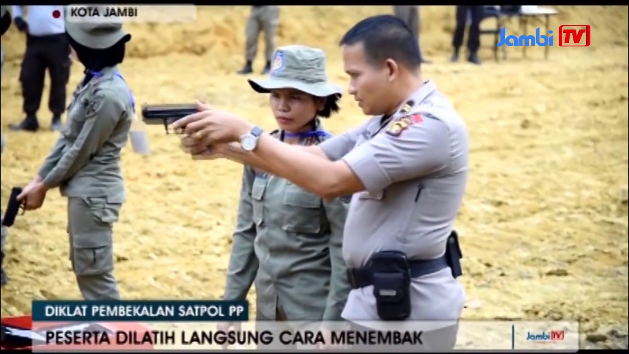 DIKLAT PEMBEKALAN SATPOL PP PESERTA DILATIH LANGSUNG CARA MENEMBAK