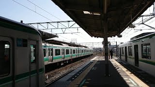 4線着発。快速E231系15連、各駅停車16000系10連、各駅停車16000系10連、快速E231系15連