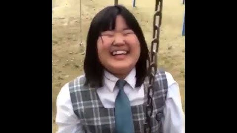 Tea kettle laugh Vine