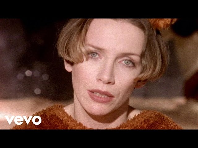 ANNIE LENNOX - WHITER SHADE OF PALE