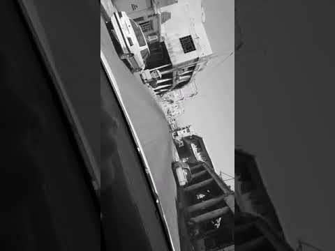 حسين الجسمي بالبونط العريض