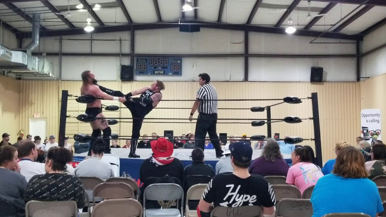 Toby Farley vs Matt Starr (USA Championship Wrestling) YouTube