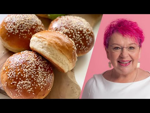 Video: Jak upéct bílé zámecké hamburgery?