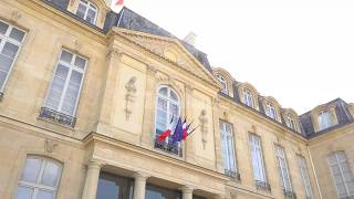 Macron welcomes Gabon counterpart at Elysée Palace