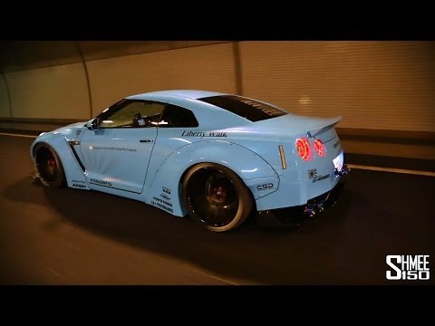 Liberty Walk Nissan GT-R R35