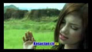 Download lagu rhiena ampeyan~Bunga restu surga~aawie.flv