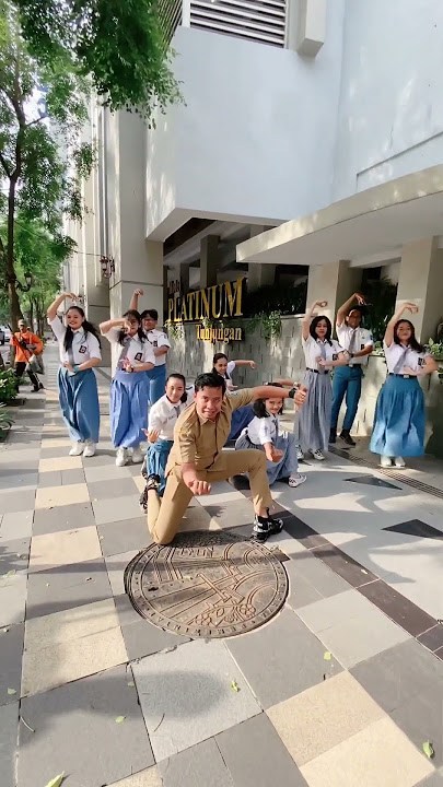 Sepulang sekolah,ada yang tau dimana ini tempat. Hayoo😁 #shorts #trending #gurudanmurid #viral