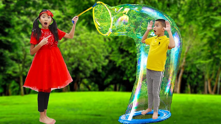 Wendy Pretend Play with Giant Bubbles | Fun Bubble...