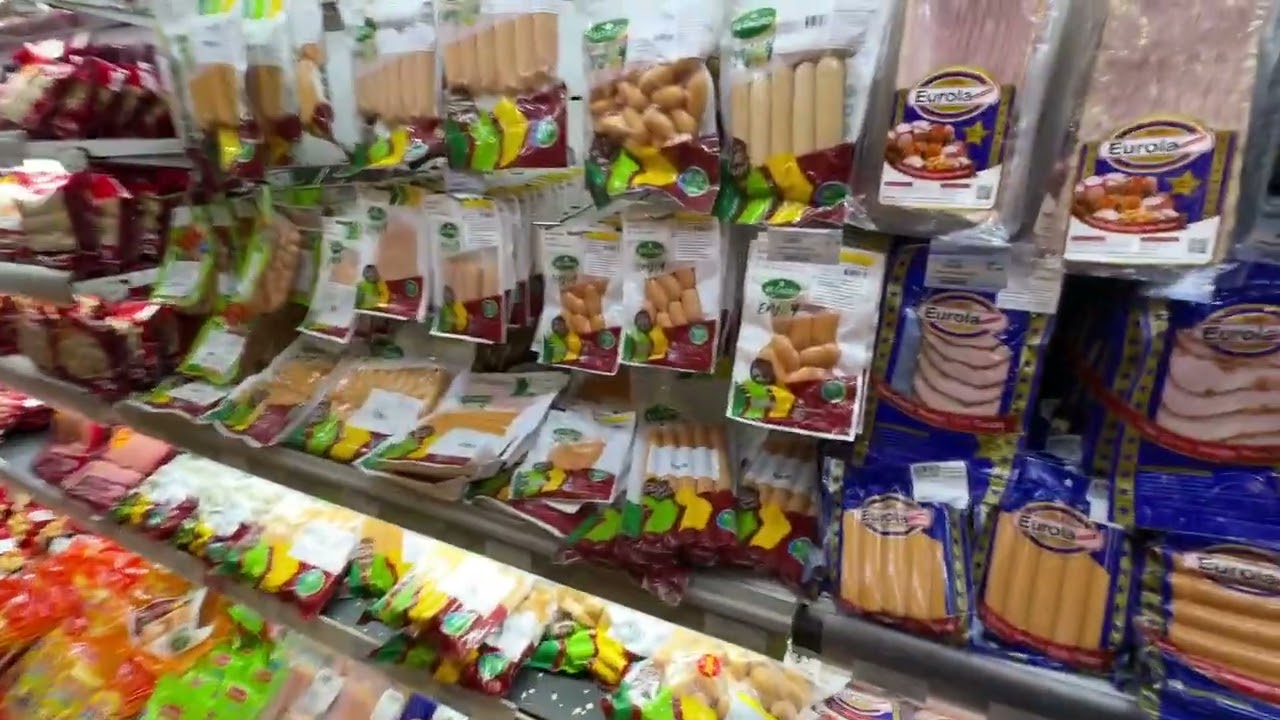 35600 khr für 2 Erdbeeren, wer kann sich das hier leisten..
