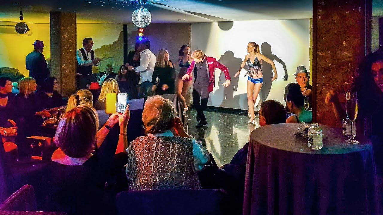 Soirée V.I.P. du Nouvel An 2019 à la Prestigieuse Villa Pani à Empuriabrava