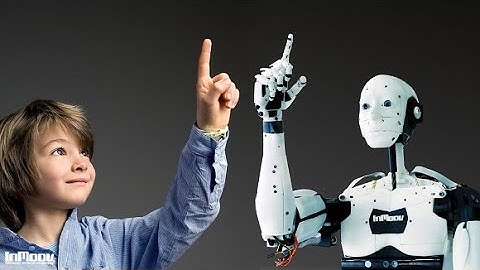 Wevolver workshop brings 3D printed InMoov robots to hospitalized children