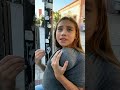 Millonario ayuda una niña de 10 años y su hermanito