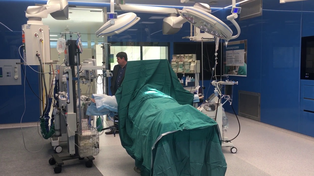 LKH Feldkirch präsentiert neues OP- und Intensivzentrum - YouTube