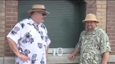 AcuRite Indoor / Outdoor Thermometer & Humidity Monitor 00611A1 00609