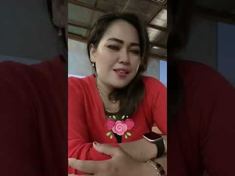 Mau di pijat Tante Yani?