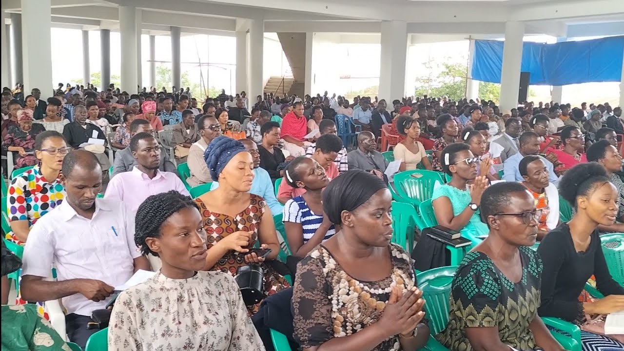 Oh Siku ya Ajabu & Yesu Mwokozi - Kirumba Congregational Singing na Praise Team. Sabbath 12.11.2022