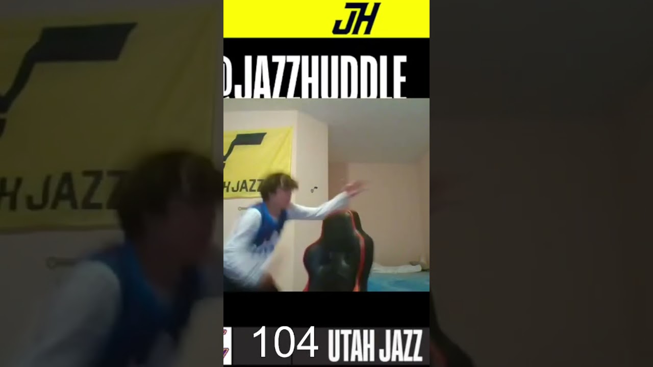 Jazz fan loses it after terrible call 