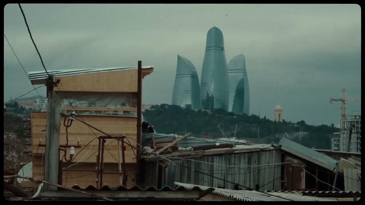 Bir yigit sikiladi va u dick soradi