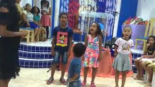 Apresentaçao Das Criancas Na Igrj Manacial
