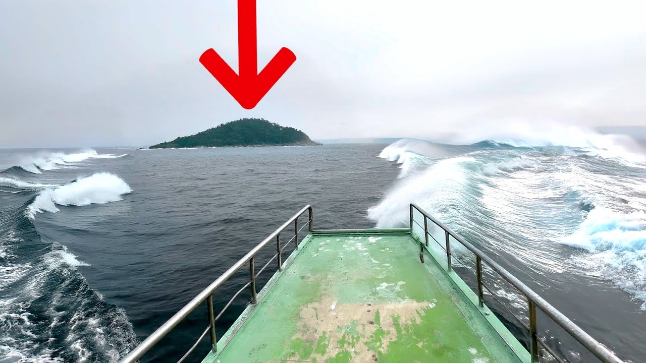 海が荒れすぎて島に避難しました・・・