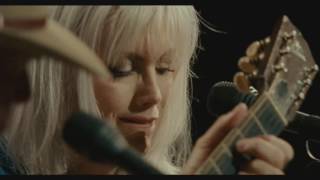 Neil Young & Emmylou Harris - Old King (Live) screenshot 4