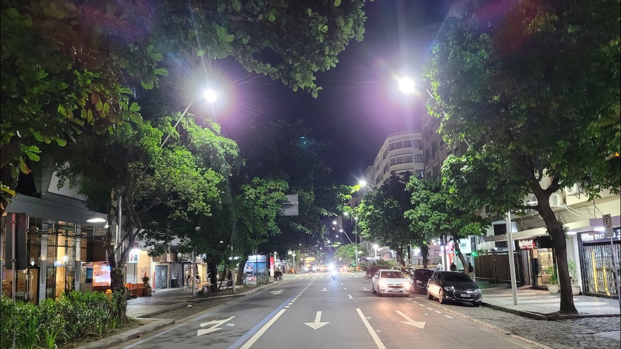 15 minutos caminhando pelo Leblon, região mais rica do Rio de Janeiro. 📍
