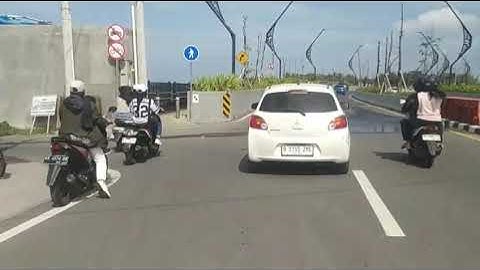 Ketika Kang Empo Melewati Jembatan Pandansimo