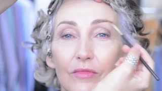 Mercy, 50's L'Oreal Paris NutriLift Gold