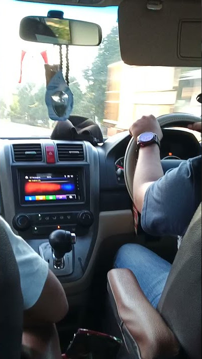 Story' WA bawa mobil Siang hari