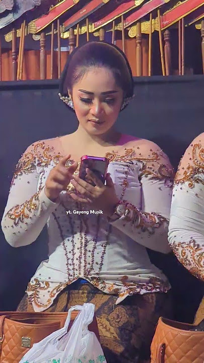 Cantiknya sinden Sekar Gadhung jeng Imas Setyorini #sindenidola #sindencantik #sekargadung