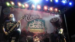 Killing Me Inside  Kau Dan Aku Berbeda Medley Hilang Garasi  At Jakcloth Lebaran 15617