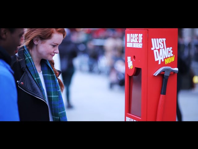 Incredible dance experience at Piccadilly Circus - London [UK] class=