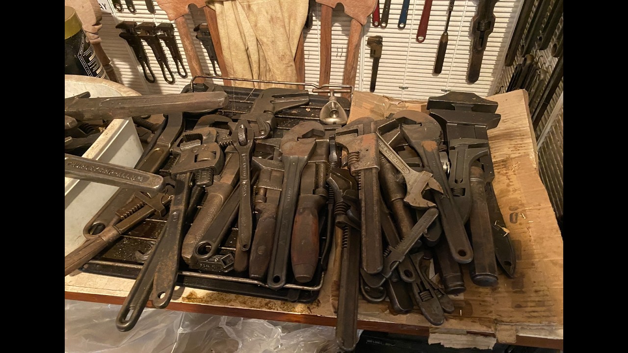 Antique vintage Tools loads of junk - YouTube