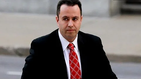 Jared Fogle Left Bloodied After Being Attacked by ...