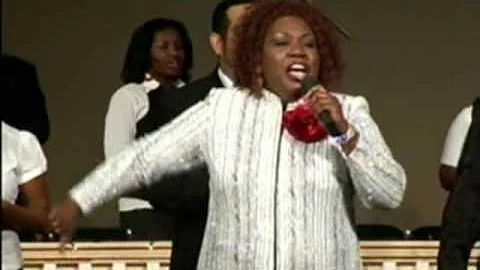 Angelic Voices of Praise & Judy Peterson Oh Holy N...