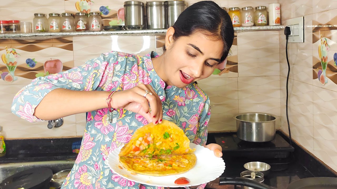 Aag Laga Dega 🥵🔥 Itna SPICY Pyaaz Paratha 😳 | Village Life Vlog - 53 