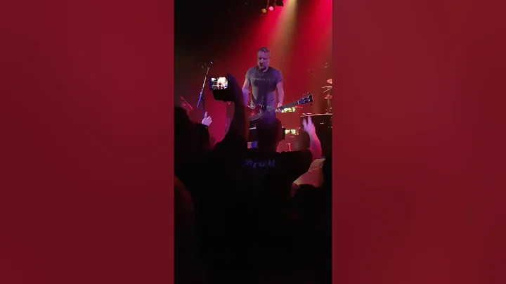 Peter Hook & The Light - Trianon Paris - 28/10/201...