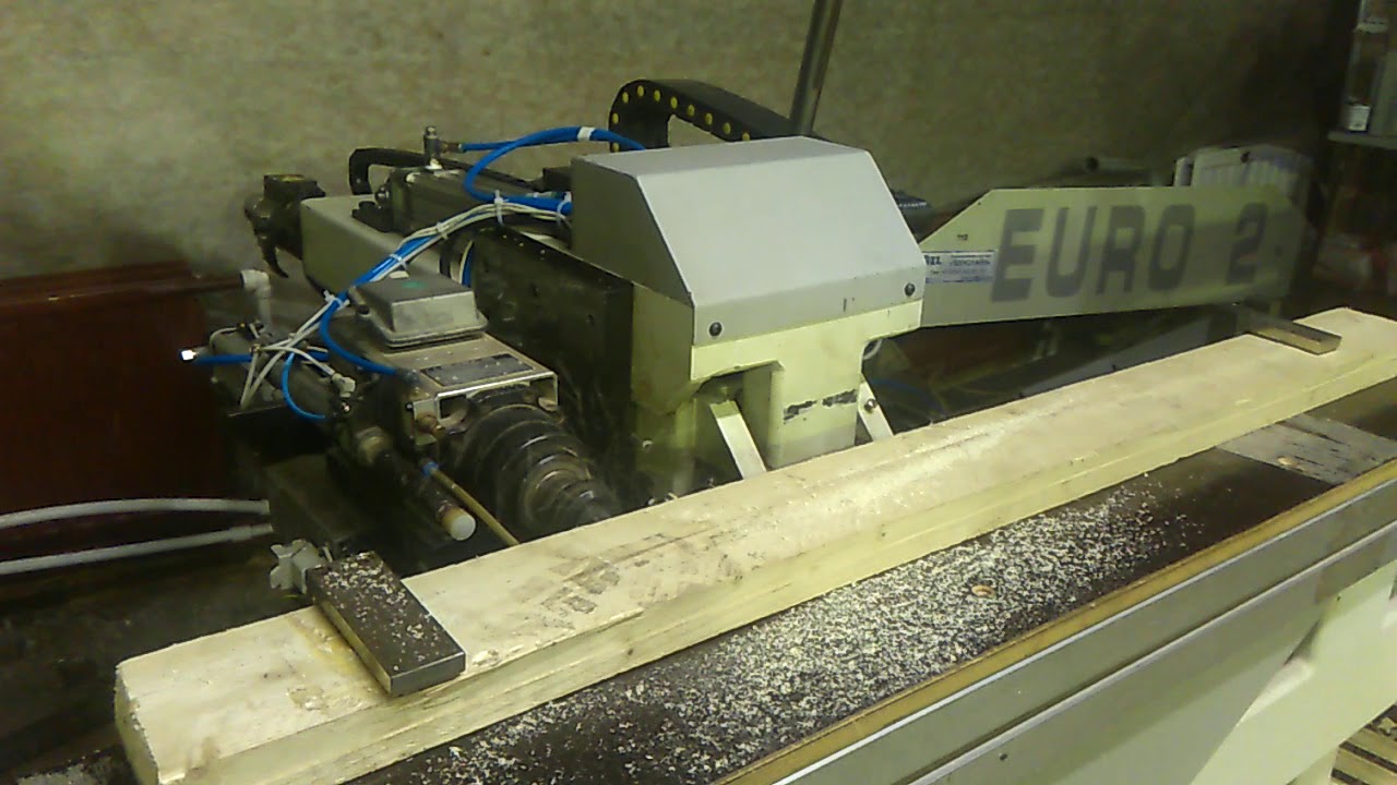 Принцип работы чпу станка для присадки дверных полотен - YouTube
